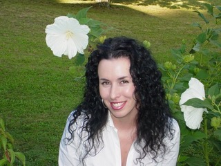 Rhonda headshot